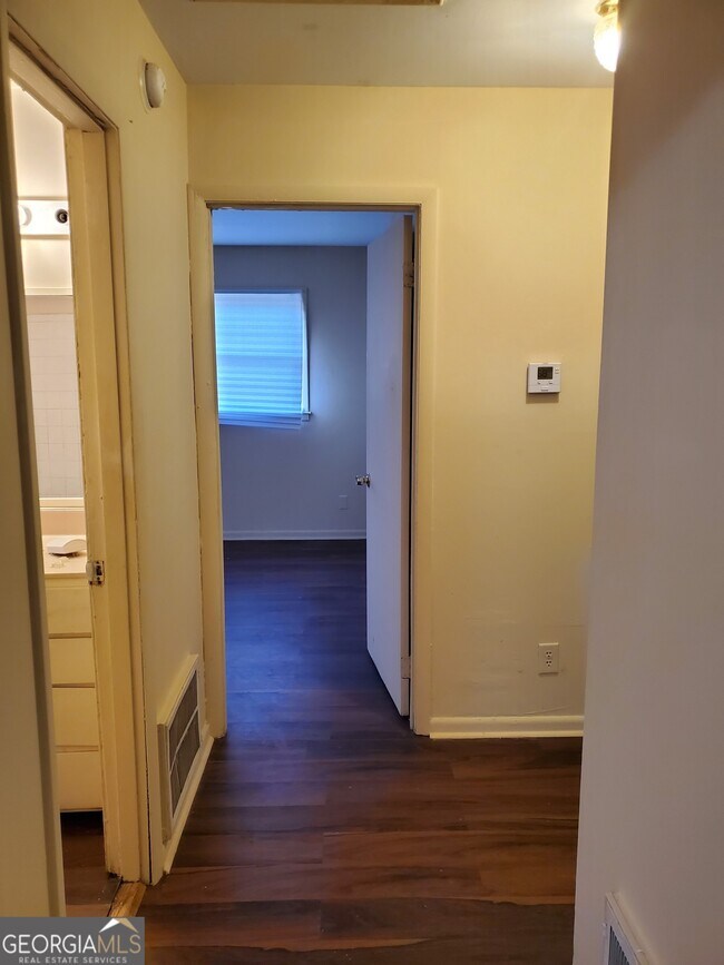 Foto del edificio - 4132 Cedar Valley Ln