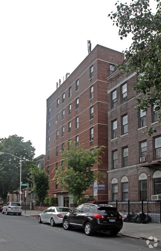 Primary Photo - 30 Martense St