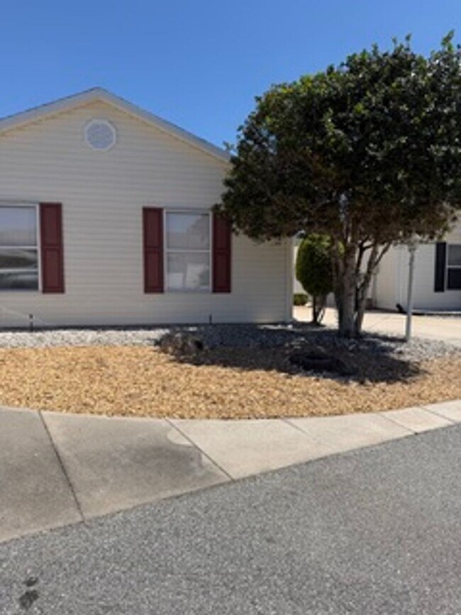 Building Photo - 8459 SE 177th Roleson Ln