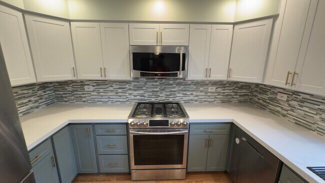 Building Photo - 1118 63rd St