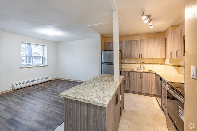 1BR1BA - 21 Park Boulevard