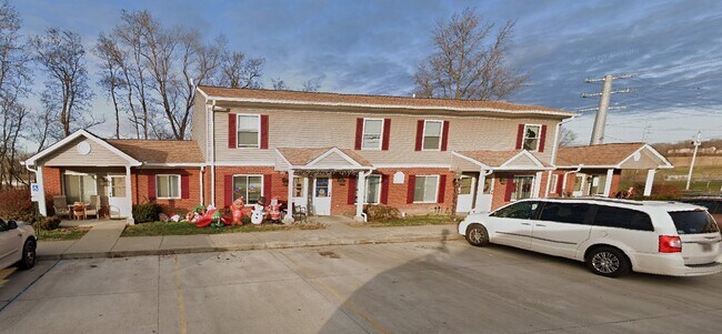 Building Photo - 15 Orchard Ln