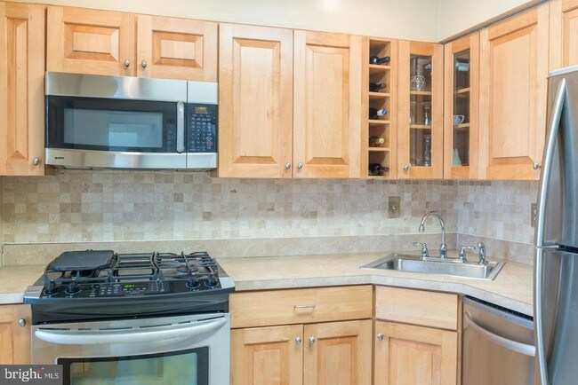 Foto del edificio - 5488 Cedar Ln