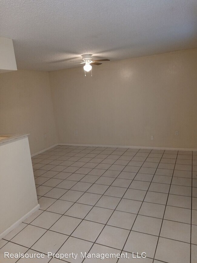 Building Photo - 1 br, 1 bath House - 1402 Holden Ave #A
