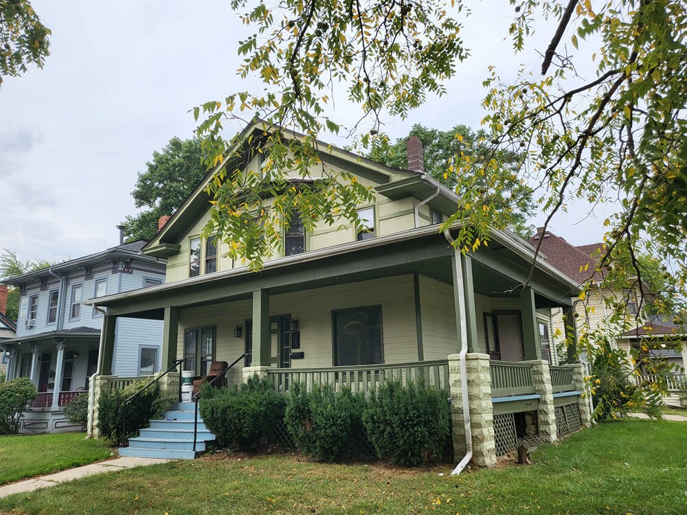 Building Photo - 215 N Hamilton St