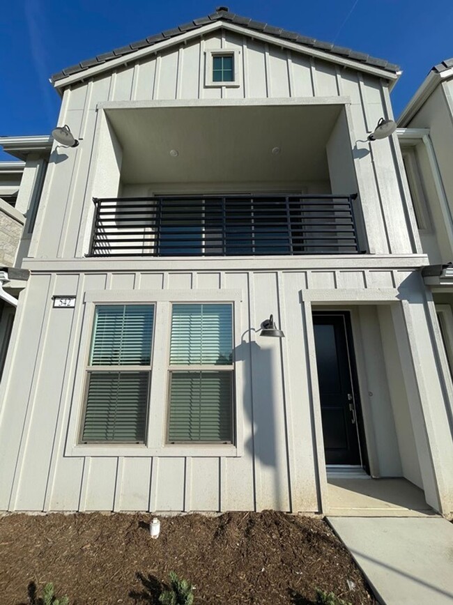 Building Photo - 542 W. Mahogany Lane  (Peach & Spruce)