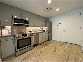 Building Photo - 531 W 159th St
