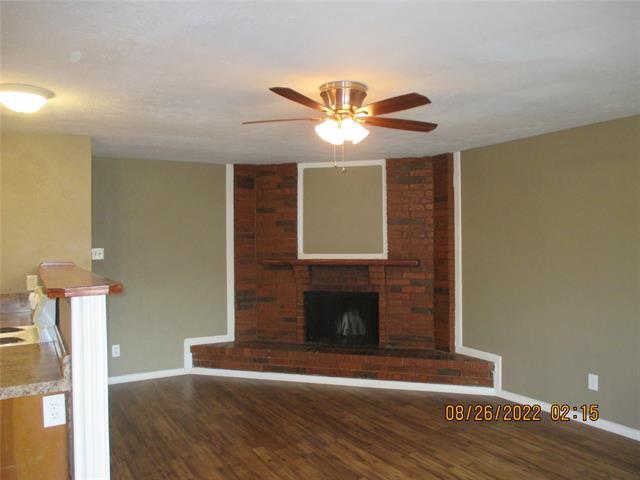 Building Photo - 553 Hanover Dr