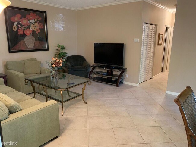 Building Photo - 2 br, 2 bath House - 6633 Via Regina