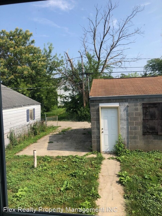 Building Photo - 3 br, 2 bath House - 33 EAST HUDSON ST
