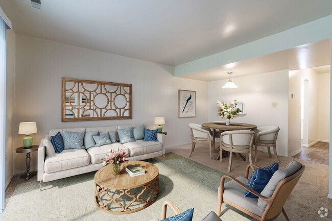 Building Photo - Southgate Manor Apartments