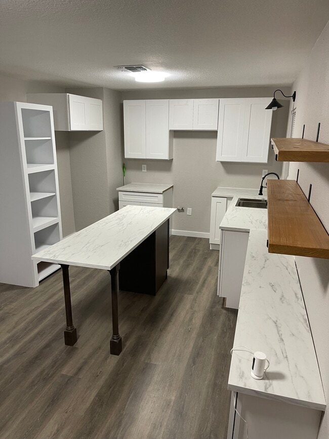 Building Photo - 3027 Pimlico Ln