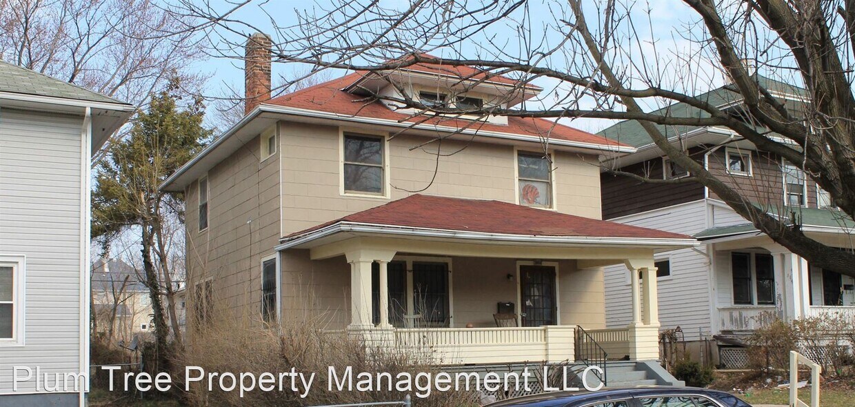 Foto principal - 4 br, 1 bath House - 247 Delaware Avenue