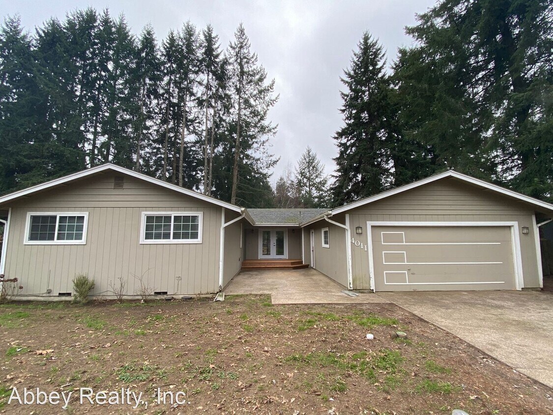 Primary Photo - 3 br, 2 bath House - 4011 Macadam Ct SE
