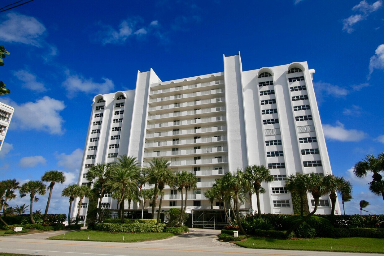 Primary Photo - 3000 S Ocean Blvd