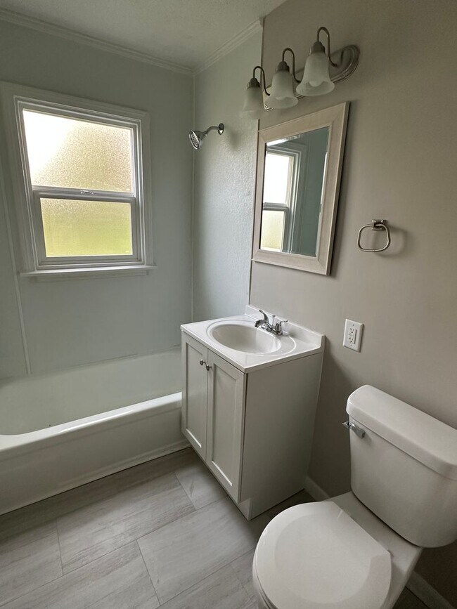 Foto del edificio - Cute 3 bedroom home move in ready