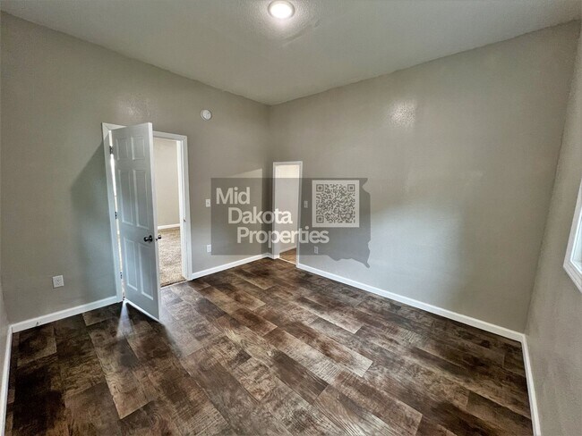 Building Photo - 404 S Minnesota St