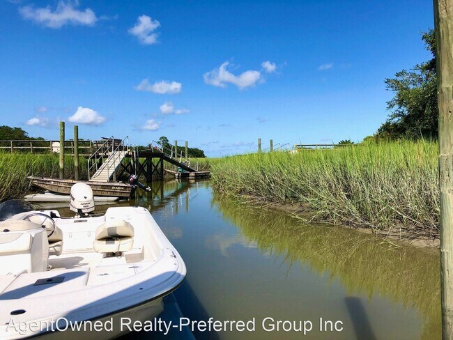 Building Photo - 4 br, 2 bath House - 1185 Crab Walk
