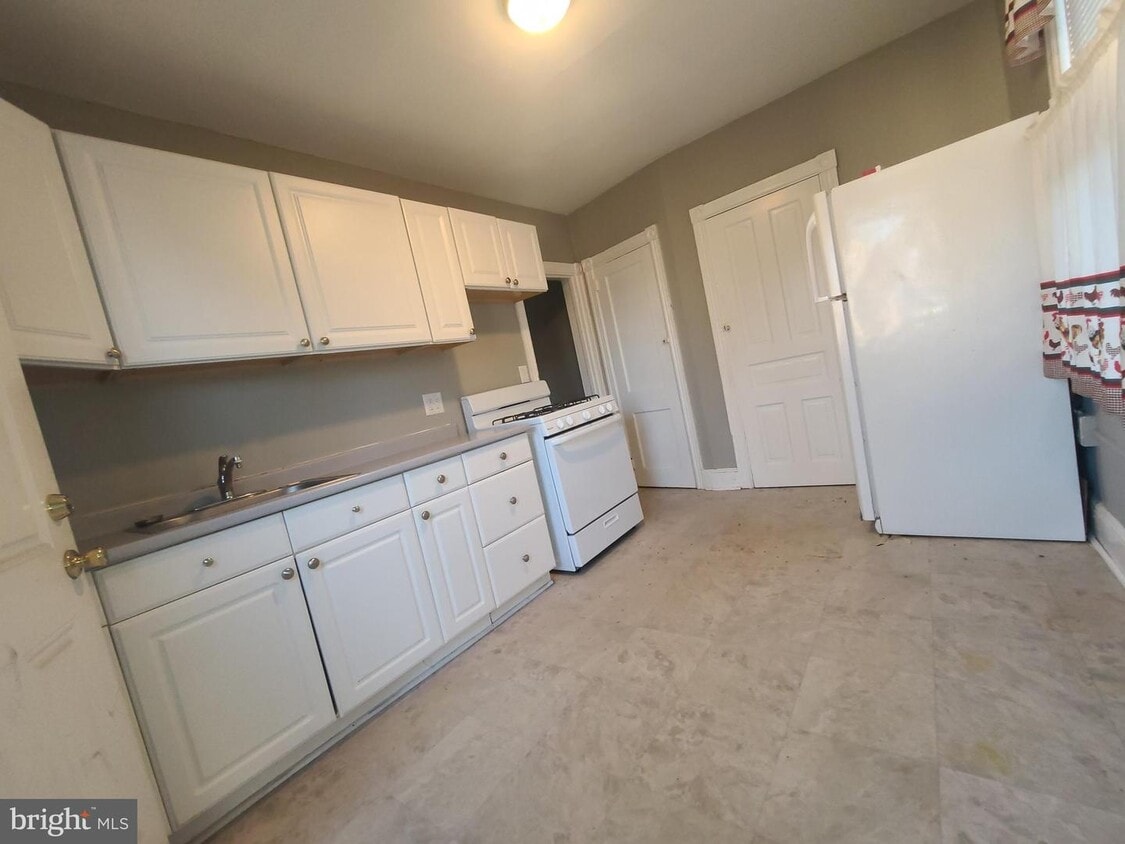 230 Broadway, Westville, NJ 08093 House Rental in Westville, NJ