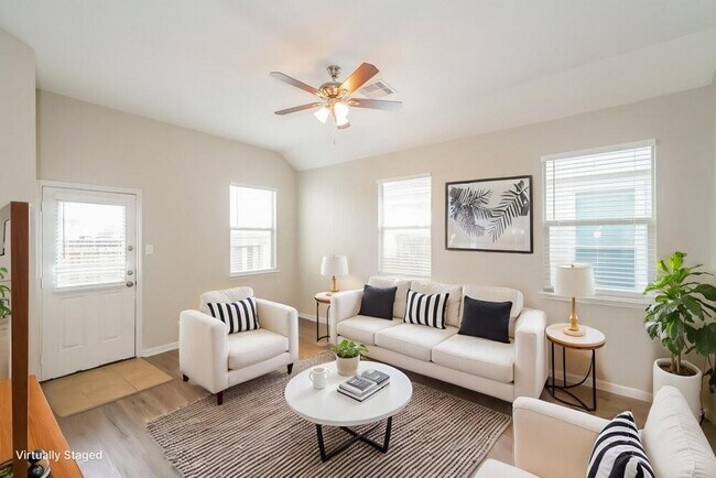 Foto del edificio - 14115 Long Meadow Dr