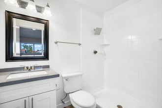 9.jpg - Astero Mesa East