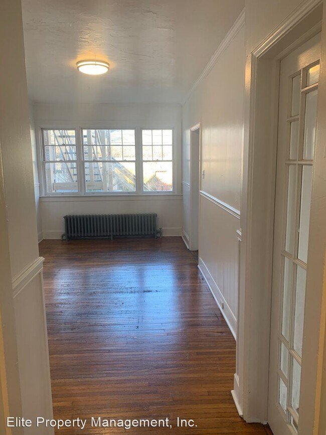 Foto del edificio - 2 br, 1 bath House - 925 Linden Ave Apt 1