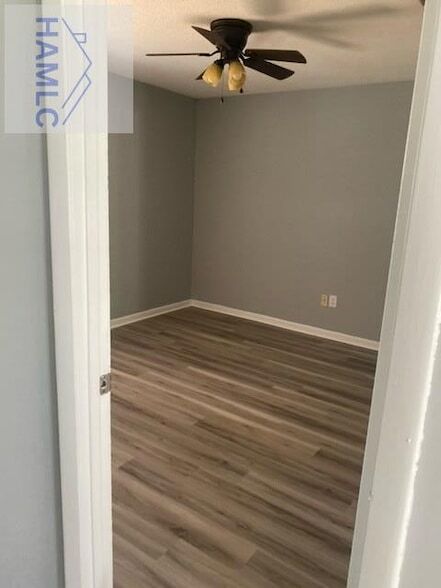 Foto del edificio - 116 Mattie St