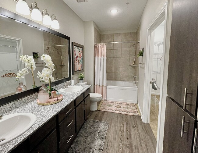 Photo - 1766 S Park View Dr Apartment