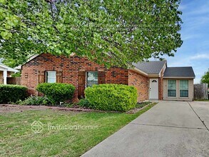 Building Photo - 4522 Nervin St