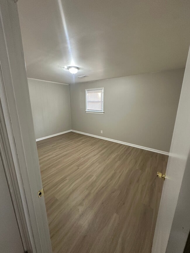 Foto del edificio - 525 N Graham Ave