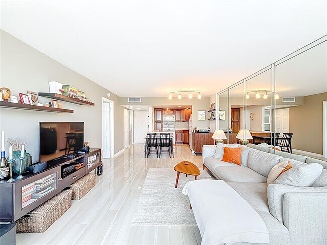 Foto del edificio - 2741 Taft St
