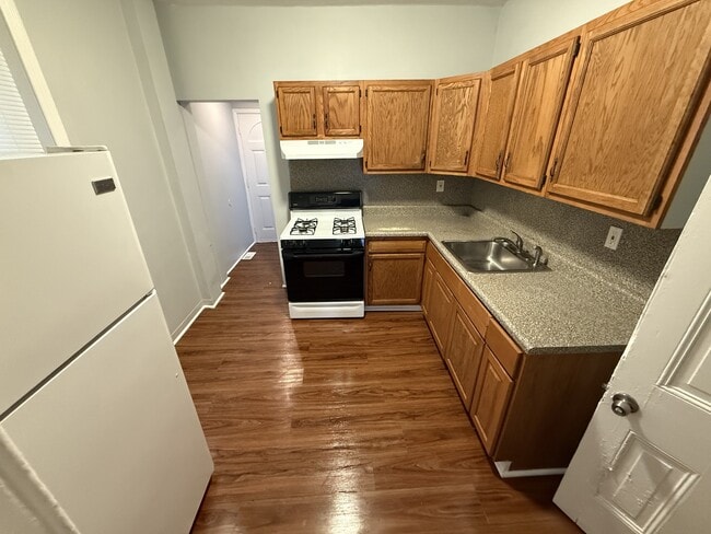 Foto del edificio - 1104 Baring St