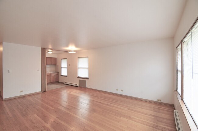 Building Photo - 233 S Highland Ave