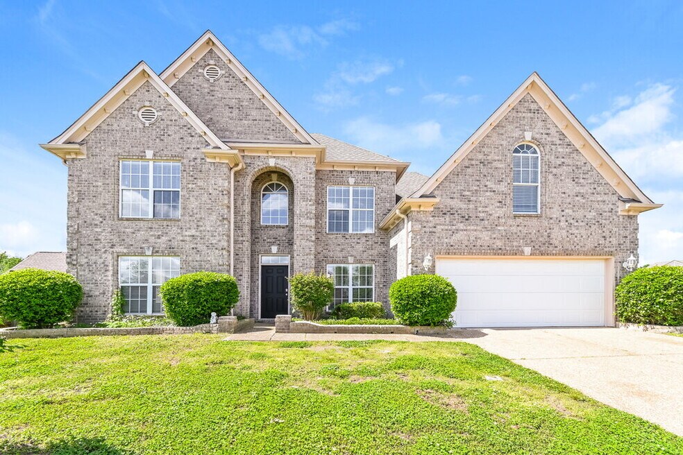 4815 Half Moon Cove