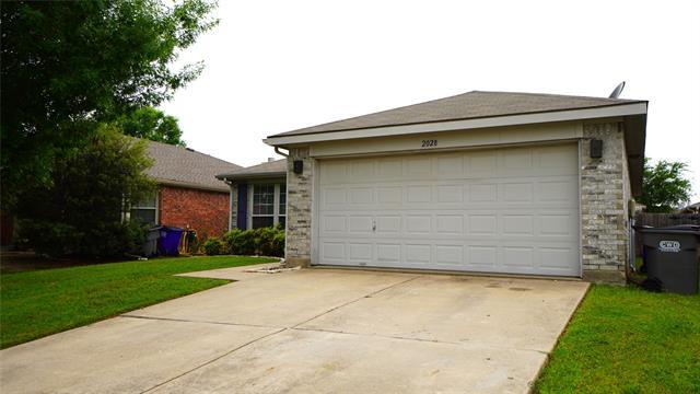 Building Photo - 2028 Wildwood Dr