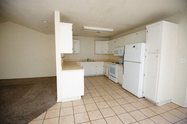 Foto del edificio - 2212 S Bluestone St