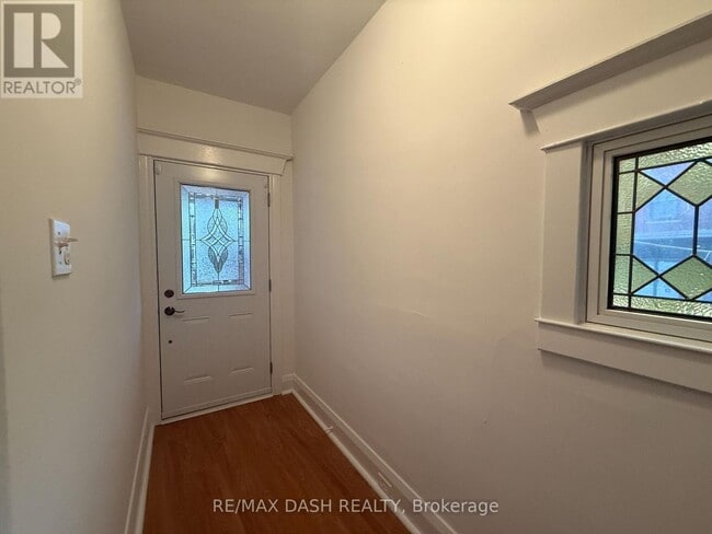 Building Photo - 54 Galley Ave