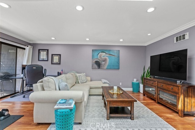 Building Photo - 317 Dahlia Pl