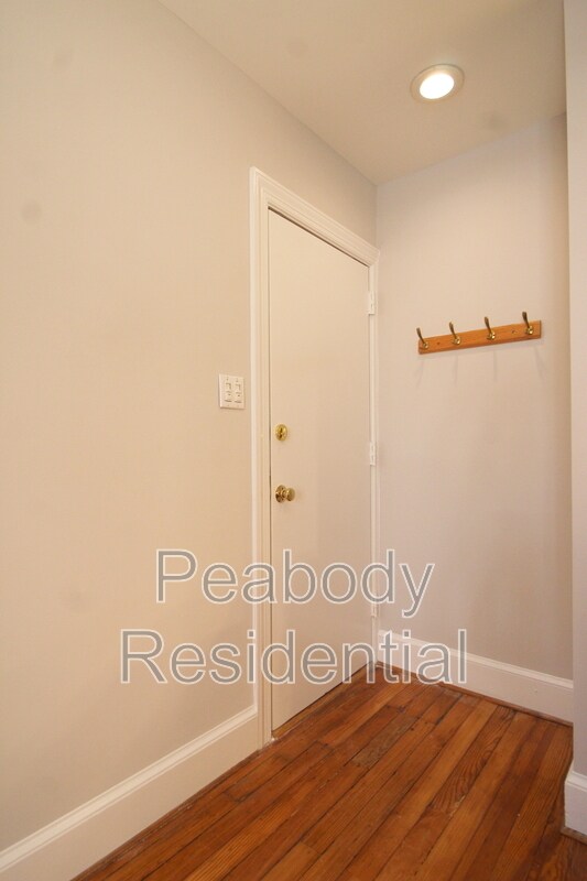 Foto del edificio - 1809 Riggs Pl NW