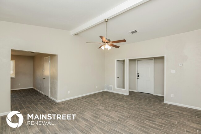 Building Photo - 2606 Shenandoah Dr