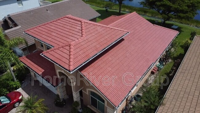 Building Photo - 1661 Birdie Dr