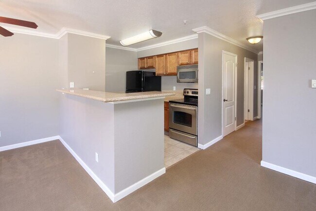 Kitchen - 41 Grandview St