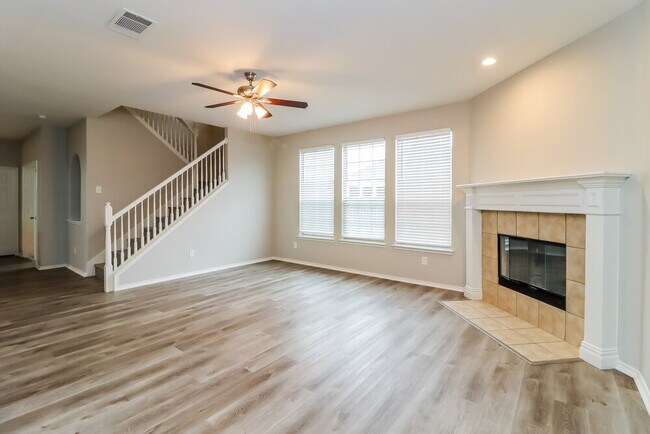 Foto del edificio - 2307 Hillgrove Ct