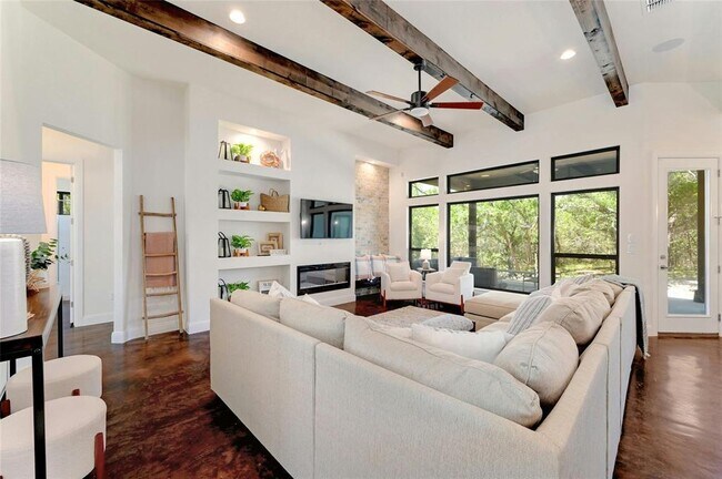 Foto del edificio - 2471 George Pass