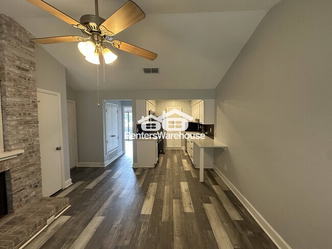 Foto del edificio - 3839 Dry Creek Dr