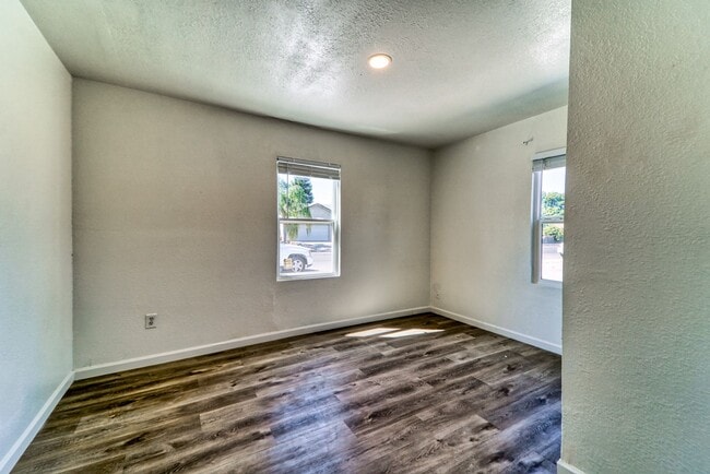 Building Photo - Beautiful 3 Bed / 2 Bath Home in  Yuba City