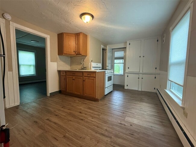 Building Photo - 143 Harrison St