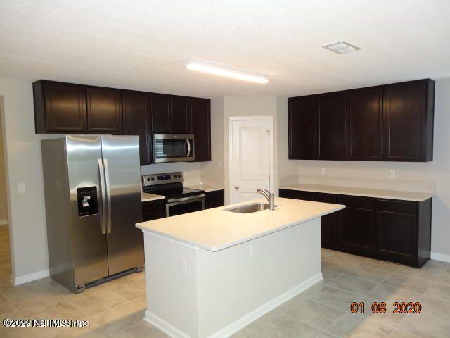 Foto del edificio - 12300 Cherry Bluff Dr