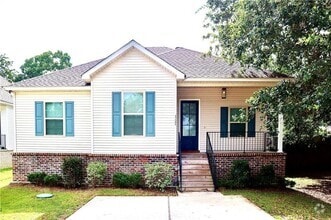 Building Photo - 57304 Oak Ave