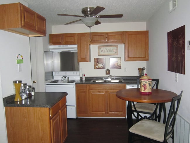 Building Photo - Tillman Park Apartments